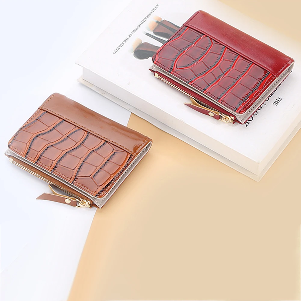 Glossys кошелек с крокодиловым узором, легкий многофункциональный кошелек для женщин и девочек
Glossys кошелек с крокодиловым узором, легкий многофункциональный кошелек для женщин и девочек
