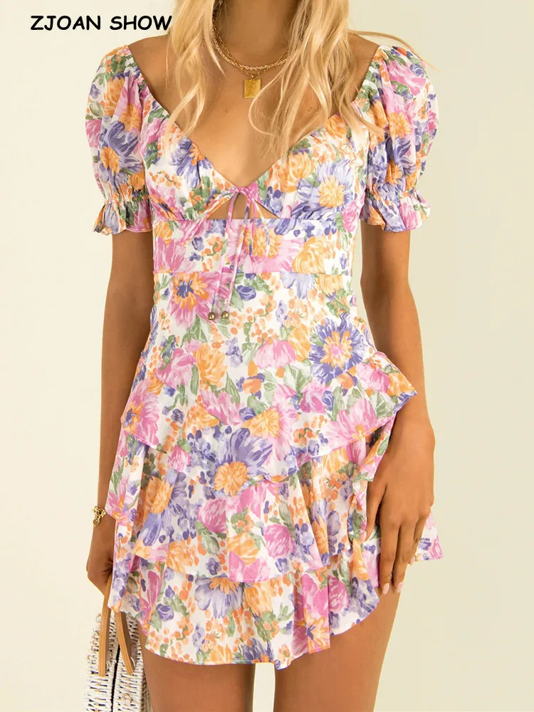 Женское мини-платье с цветочным принтом, V-образным вырезом и бантом
Женское мини-платье с цветочным принтом, V-образным вырезом и бантом
