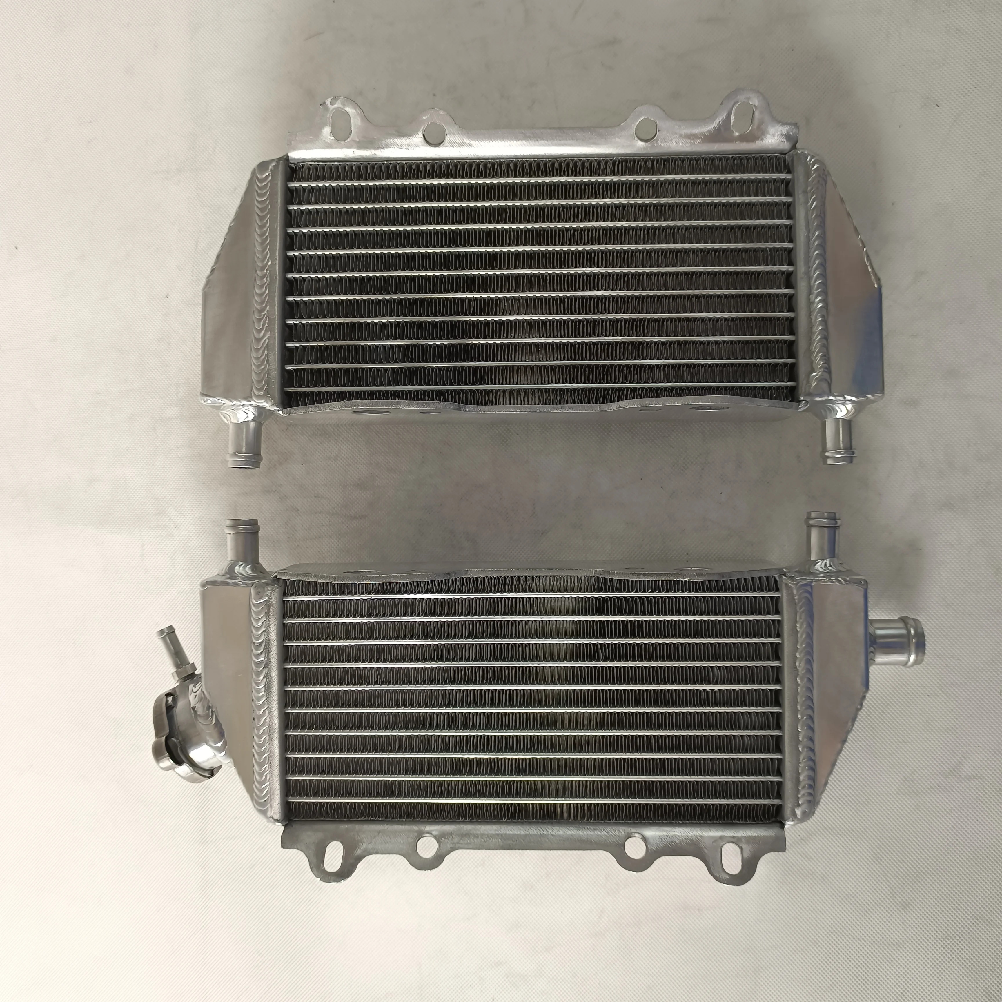 For 1994-2004 Kawasaki KX250 KX 250 Aluminum Radiator Cooler Cooling Coolant 1994 1995 1996 1997 1998 1999 2000 2001 2002 2003
For 1994-2004 Kawasaki KX250 KX 250 Aluminum Radiator Cooler Cooling Coolant 1994 1995 1996 1997 1998 1999 2000 2001 2002 2003
