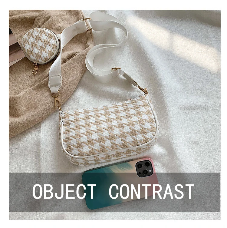 2022 Leather Ladies bag Fashion Commuter Handbag Solid color Handbag Messenger Shoulderwomen Luxury Designer brand 3356
2022 Leather Ladies bag Fashion Commuter Handbag Solid color Handbag Messenger Shoulderwomen Luxury Designer brand 3356