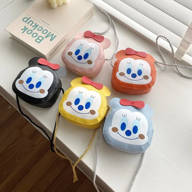 Disney Mickey Mouse Children's Crossbody Bags Cartoon Anime Minnie PU Leather Shoulder Bag Kindergarten Children Mini Cion Purse 
Disney Mickey Mouse Children's Crossbody Bags Cartoon Anime Minnie PU Leather Shoulder Bag Kindergarten Children Mini Cion Purse