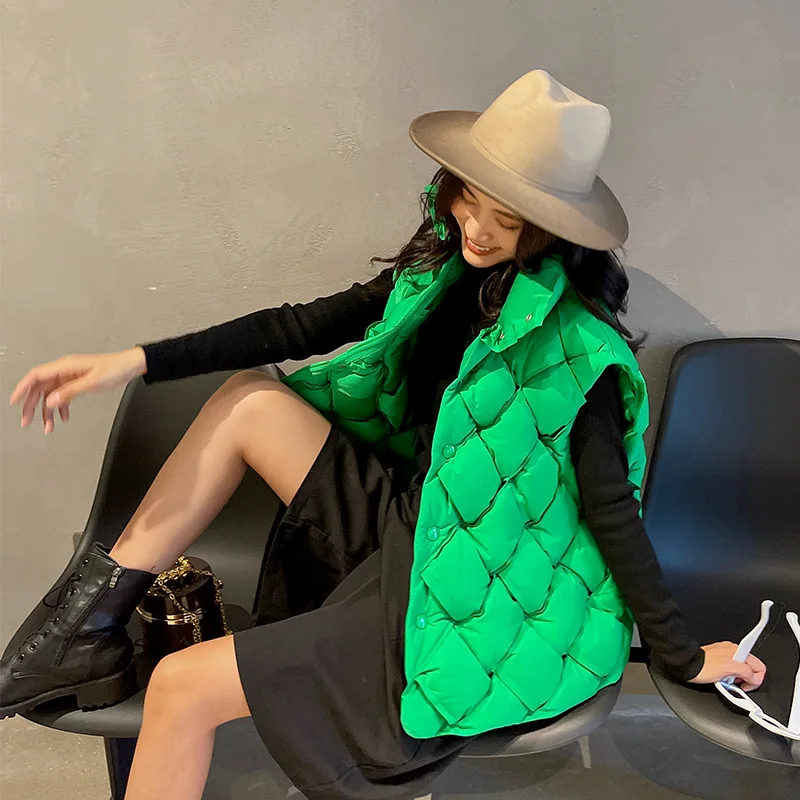 Жилет на белом утином пуху, вязаный жилет в стиле High Street без рукавов, Осень-зима, модная зеленая куртка-пуховик, свободная верхняя одежда, теп... 
Жилет на белом утином пуху, вязаный жилет в стиле High Street без рукавов, Осень-зима, модная зеленая куртка-пуховик, свободная верхняя одежда, теп...