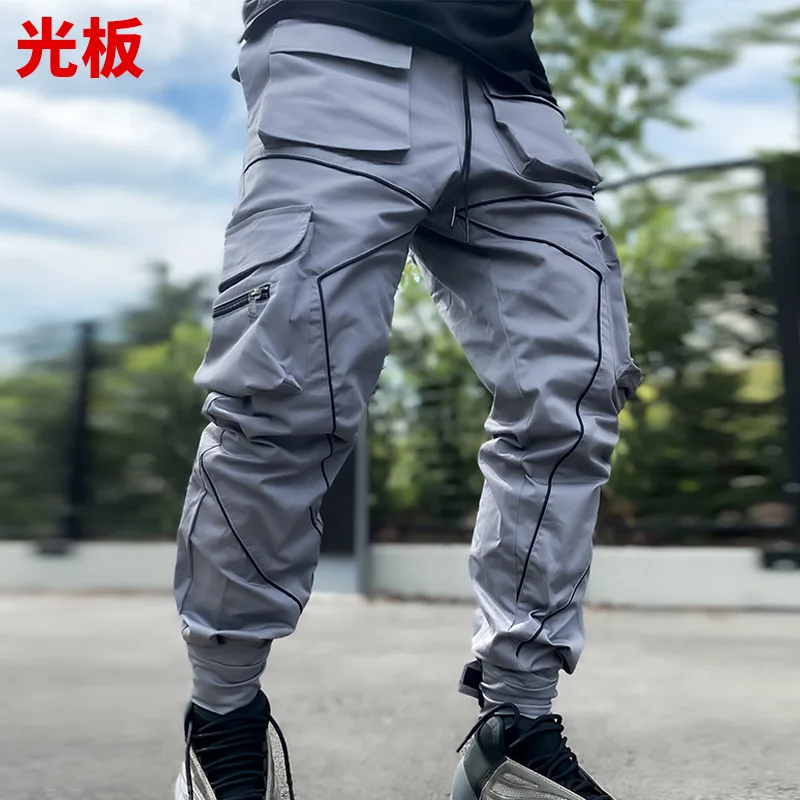 2022 Spring and Autumn Casual Pants Men's Fashion Brand Loose Cargo Pants Men's Solid Color Multi-Pocket Reflective Casual Pants
2022 Spring and Autumn Casual Pants Men's Fashion Brand Loose Cargo Pants Men's Solid Color Multi-Pocket Reflective Casual Pants