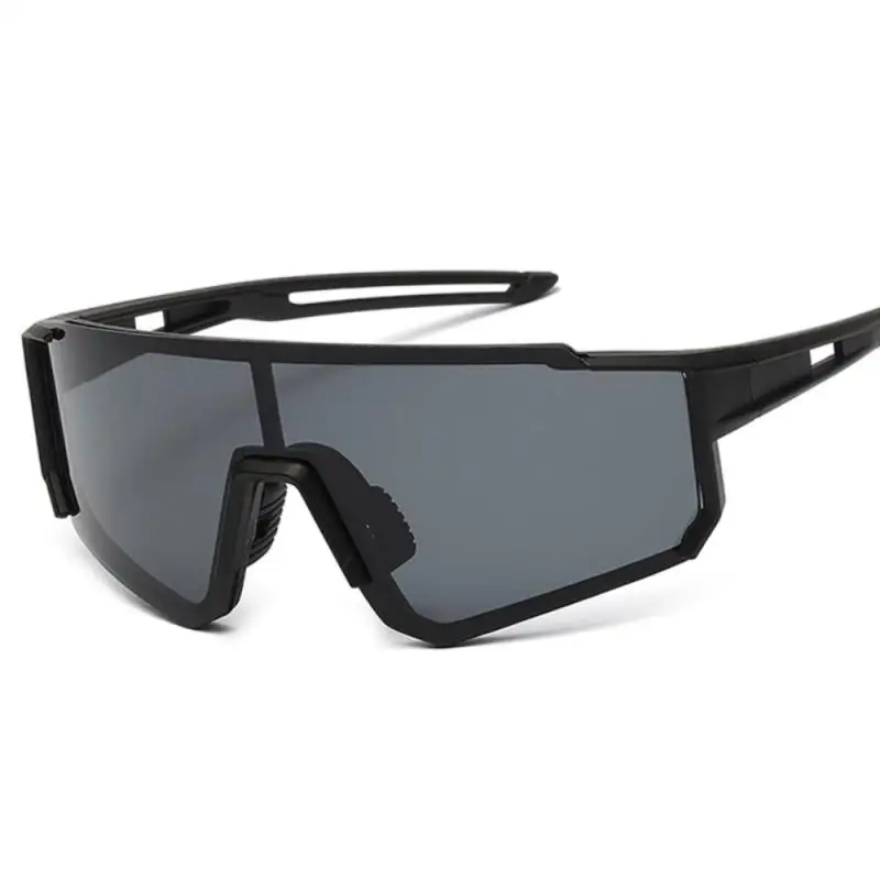 Men Women Sport Road Bike Sunglasses UV400 Rimless Cycling Glasses 2022 MTB Running Fishing Eyewear Male Bicycle Goggles Cyclist
Men Women Sport Road Bike Sunglasses UV400 Rimless Cycling Glasses 2022 MTB Running Fishing Eyewear Male Bicycle Goggles Cyclist