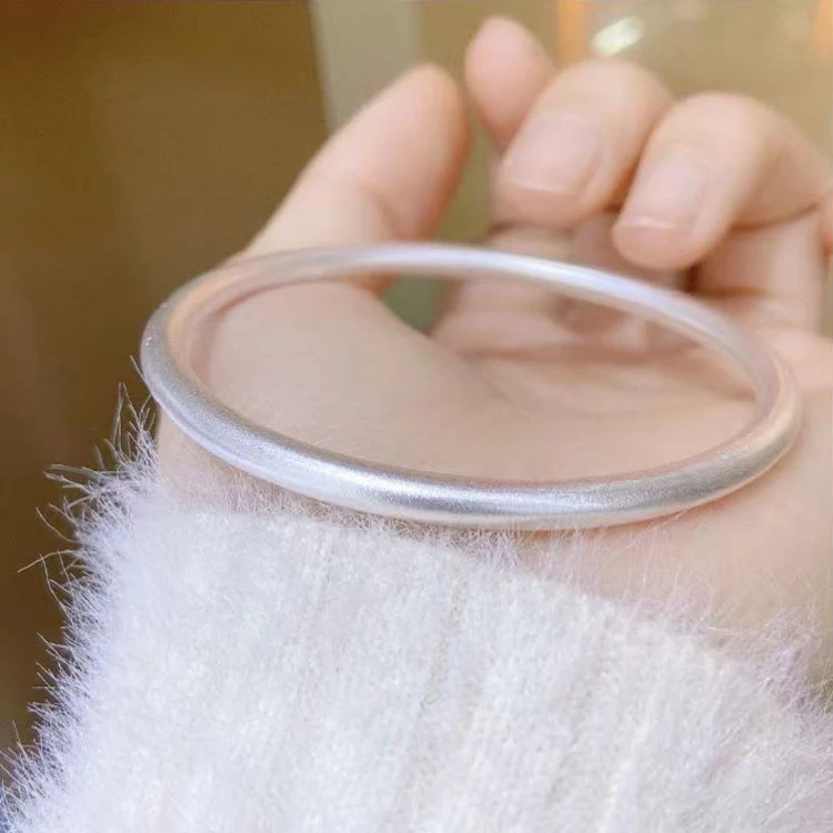 Браслет женский серебряный в ретро стиле, простой браслет в стиле ретро под старину, Ювелирное Украшение в нишевом стиле с твердыми кольцам...
Браслет женский серебряный в ретро стиле, простой браслет в стиле ретро под старину, Ювелирное Украшение в нишевом стиле с твердыми кольцам...