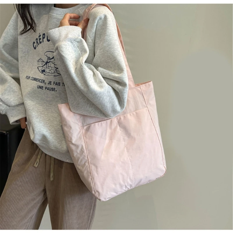 Convenient and Long lasting Shoulder Bag Handbag for Books Phones and Wallets
Convenient and Long lasting Shoulder Bag Handbag for Books Phones and Wallets