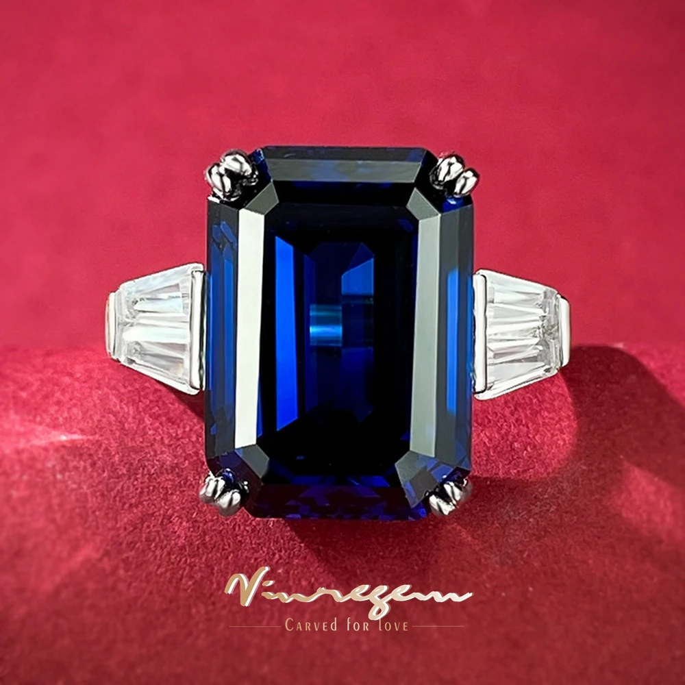 Женское кольцо из серебра 925 пробы с изумрудом, 18 К, 10 х14 мм 
Женское кольцо из серебра 925 пробы с изумрудом, 18 К, 10 х14 мм