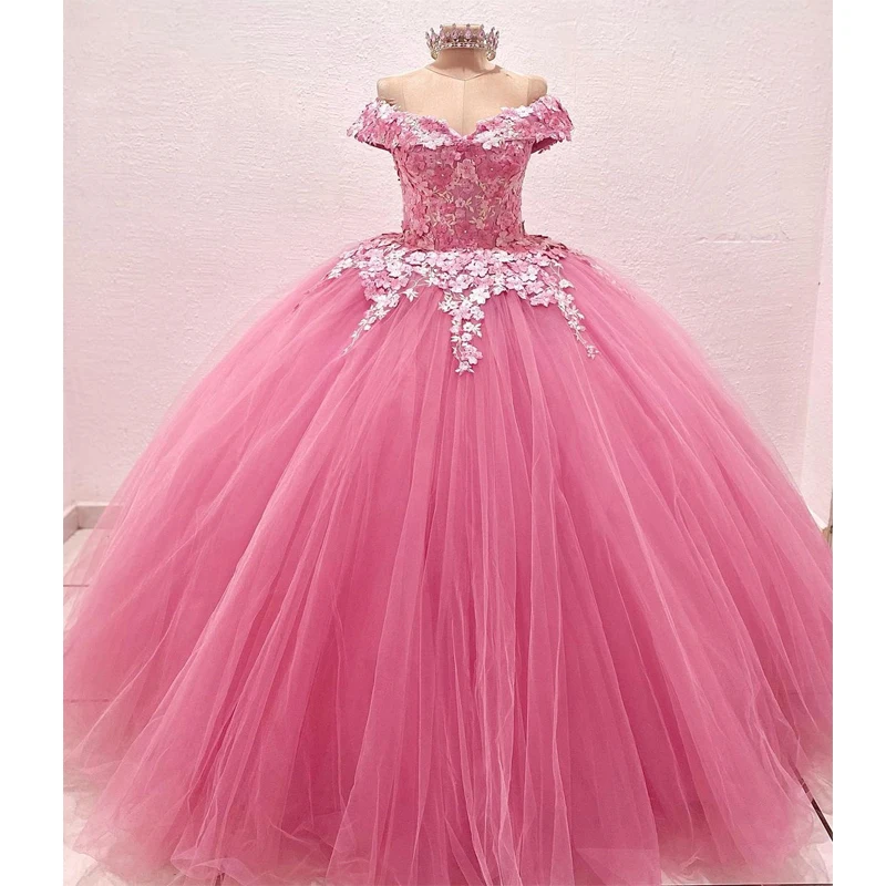 2023 Quinceanera Dresses Princess Ball Gown Sweetheart Off Shoulder Appliques White Pink Flowers Pageant Party Sweet 15
2023 Quinceanera Dresses Princess Ball Gown Sweetheart Off Shoulder Appliques White Pink Flowers Pageant Party Sweet 15