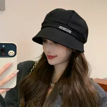 Womens Hat in The Winter Big Head Circumference Japanese Joker Woman Cap The Small Black Face Luxury Hat Caps Autumn And Winter