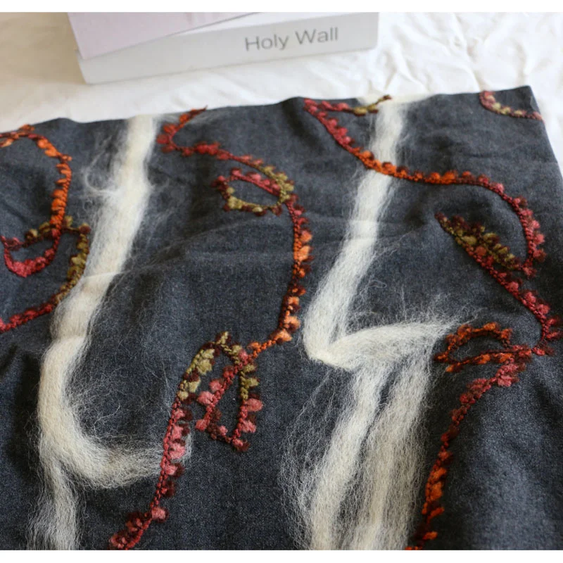 Dark Gray White Beard Craft Sense Three-Dimensional Plate Flower Embroidered Woolen Clothing Fabrics Cloth DIY
Dark Gray White Beard Craft Sense Three-Dimensional Plate Flower Embroidered Woolen Clothing Fabrics Cloth DIY