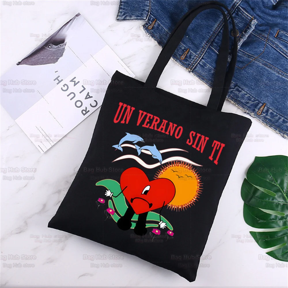 Bad Bunny Shopper Bag Canvas Tote Shoulder Bags UN VERANO SIN TI Music Album Shopping Bag Black Handbags Eco Album Tote For Fans
Bad Bunny Shopper Bag Canvas Tote Shoulder Bags UN VERANO SIN TI Music Album Shopping Bag Black Handbags Eco Album Tote For Fans