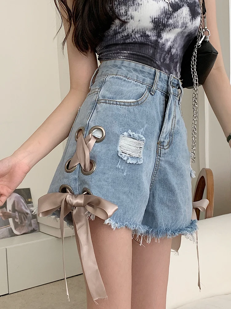 Korea Chic Ladies Bottom High Waist Denim Women Shorts Sexy Hole Design Trendy Women's Clothing 2022 Summer New B871
Korea Chic Ladies Bottom High Waist Denim Women Shorts Sexy Hole Design Trendy Women's Clothing 2022 Summer New B871