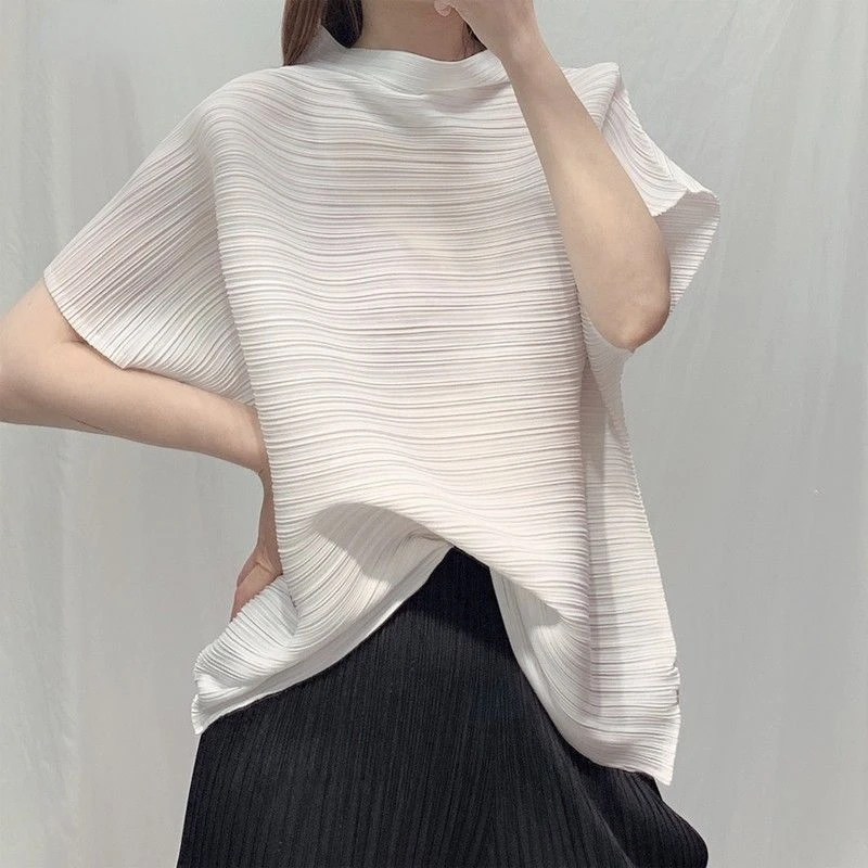 Solid Pleated Women T-Shirts Summer New 2022 O-Neck Batwing Sleeved Loose Elegant Female Pulls Tops Tees
Solid Pleated Women T-Shirts Summer New 2022 O-Neck Batwing Sleeved Loose Elegant Female Pulls Tops Tees