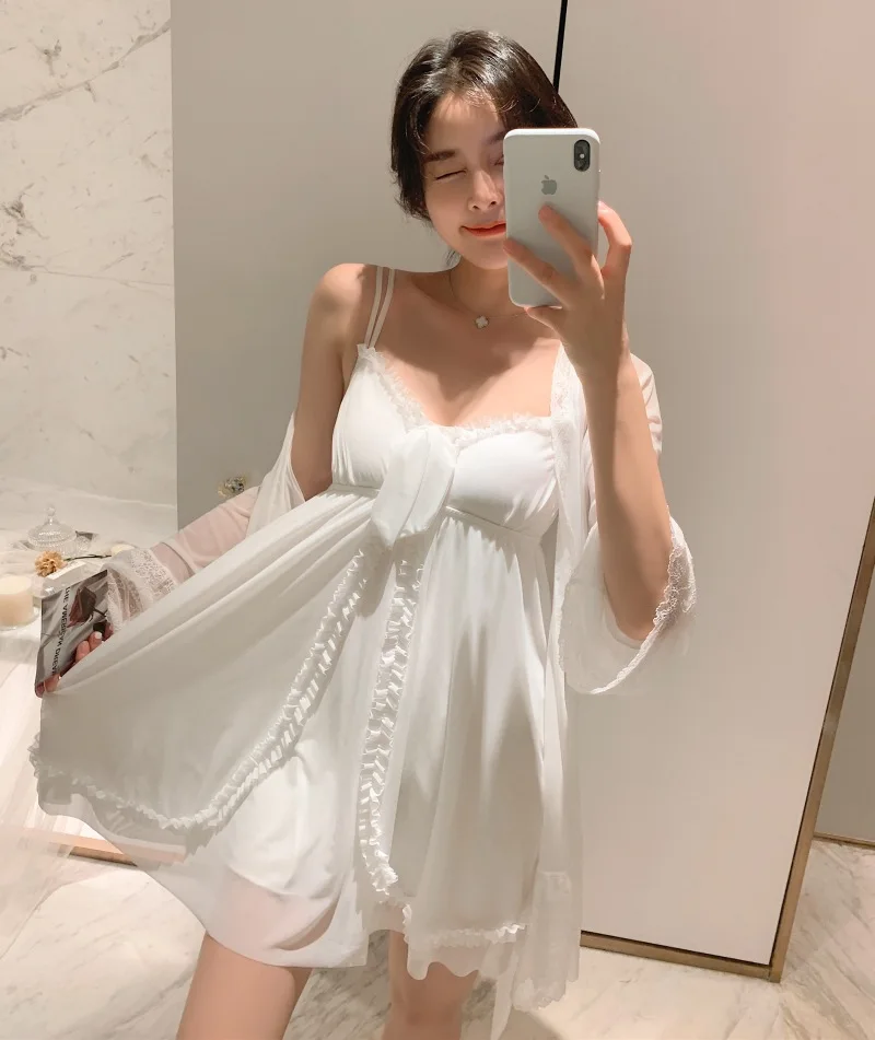 Luxurious Court White Lace Nightgown Sexy Sleepshirts Summer Robe Sets 2PCS Intimate Lingerie Cardigan Kimono Gown Homewear
Luxurious Court White Lace Nightgown Sexy Sleepshirts Summer Robe Sets 2PCS Intimate Lingerie Cardigan Kimono Gown Homewear