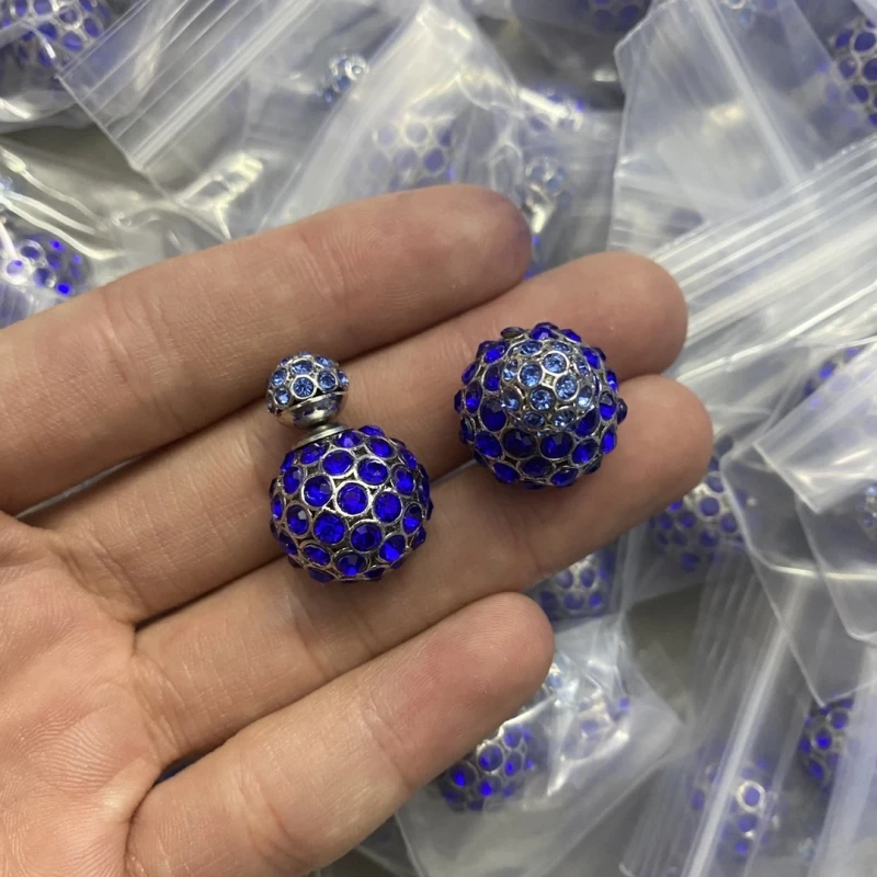 2022 Design Trendy Blue Round Hoop Stud Earrings For Women Fashion Earring Accessories Wedding Birthday Gift
2022 Design Trendy Blue Round Hoop Stud Earrings For Women Fashion Earring Accessories Wedding Birthday Gift