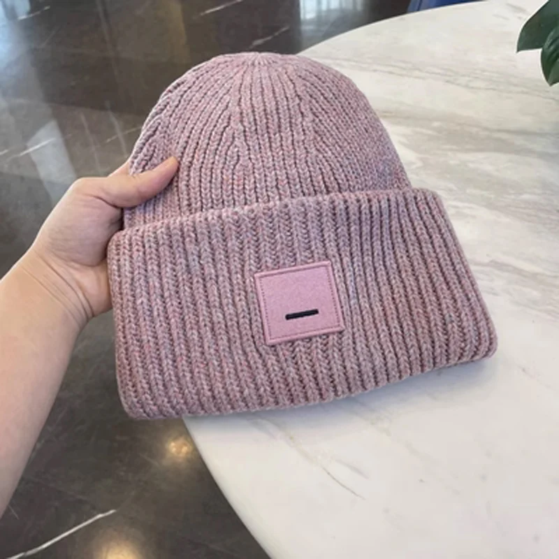 2023 New Winter Hats Blended Couple Cap Smiling Face Thread Knitted Beanies Warm Bonnet Hip-pop Fashion Daily Wear Outdoor
2023 New Winter Hats Blended Couple Cap Smiling Face Thread Knitted Beanies Warm Bonnet Hip-pop Fashion Daily Wear Outdoor