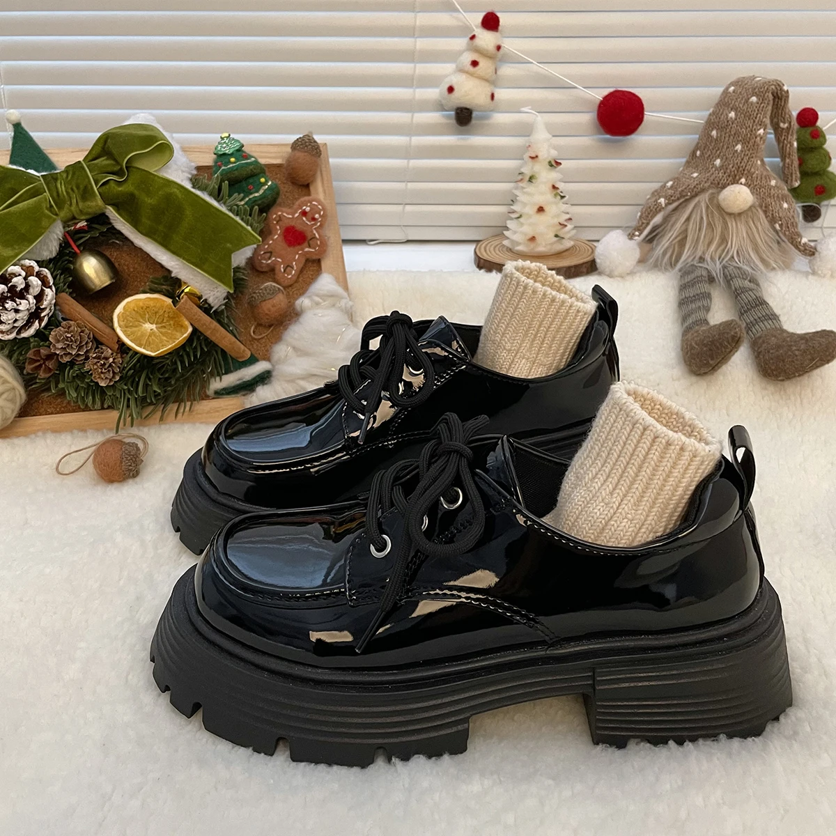 New in Lolita Shoes Cute Women Ankle Boots Chunky platform shoes College girls Retro Combat Boots Japanese JK shoes Women Shoes
New in Lolita Shoes Cute Women Ankle Boots Chunky platform shoes College girls Retro Combat Boots Japanese JK shoes Women Shoes