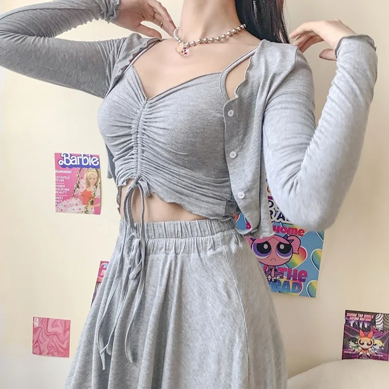 2021 New Autumn and Winter Sexy Fashion Women's Sling Cropped Small Vest Three-piece Suit High Waist Skirt Casual Women Skirts
2021 New Autumn and Winter Sexy Fashion Women's Sling Cropped Small Vest Three-piece Suit High Waist Skirt Casual Women Skirts