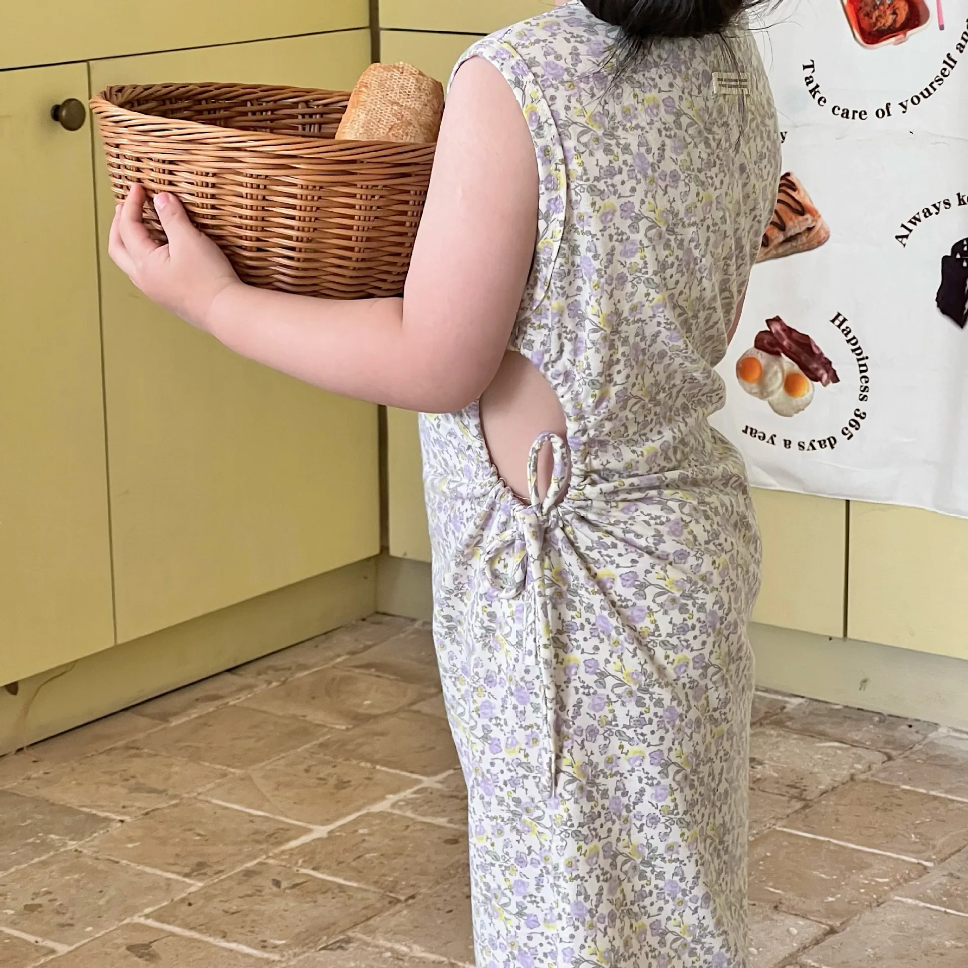 2022 Summer Korean Girls' Waistless Knitted Vest Dress Children Sleeveless Floral Dress
2022 Summer Korean Girls' Waistless Knitted Vest Dress Children Sleeveless Floral Dress