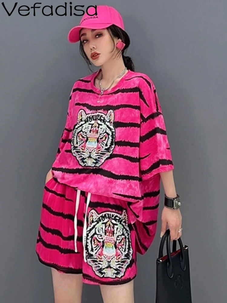 Vefadisa2023 Summer New Women T-shirt And Shorts Set Loose Print Tiger Head Striped Top Capris Personalized Two Piece Set ZY1437
Vefadisa2023 Summer New Women T-shirt And Shorts Set Loose Print Tiger Head Striped Top Capris Personalized Two Piece Set ZY1437