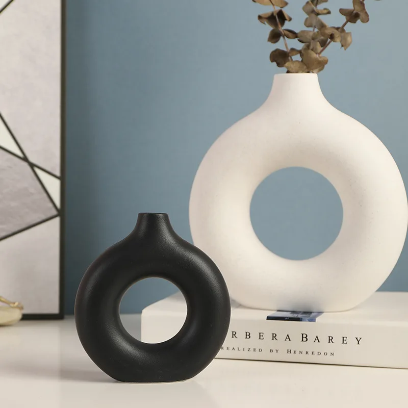 Nordic Circular Hollow Ceramic Vase Donuts Flower Pot Home Decoration Accessories Office Desktop Living Room flower vase
Nordic Circular Hollow Ceramic Vase Donuts Flower Pot Home Decoration Accessories Office Desktop Living Room flower vase
