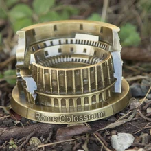 The Colosseum Metal Model of Italy Ancient Rome Arena Ornament European Classical Building Colosseo Creative Ashtray Statue gfit