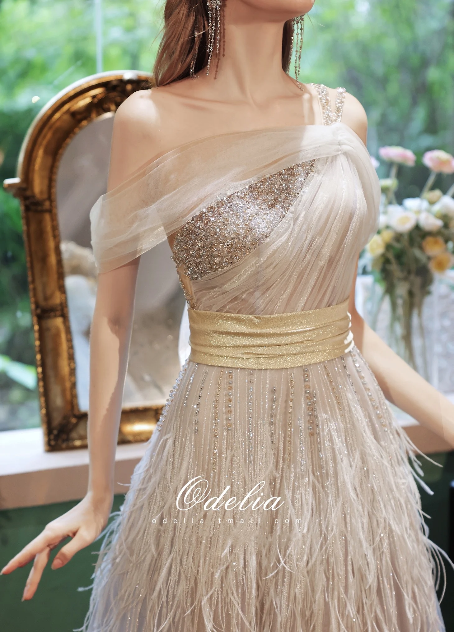 White Luxury Prom Dresses Off One Shoulder Ribbon Beading Feather Tassel A Line Elegant Wedding Party Evening Bridesmaid Gowns
White Luxury Prom Dresses Off One Shoulder Ribbon Beading Feather Tassel A Line Elegant Wedding Party Evening Bridesmaid Gowns