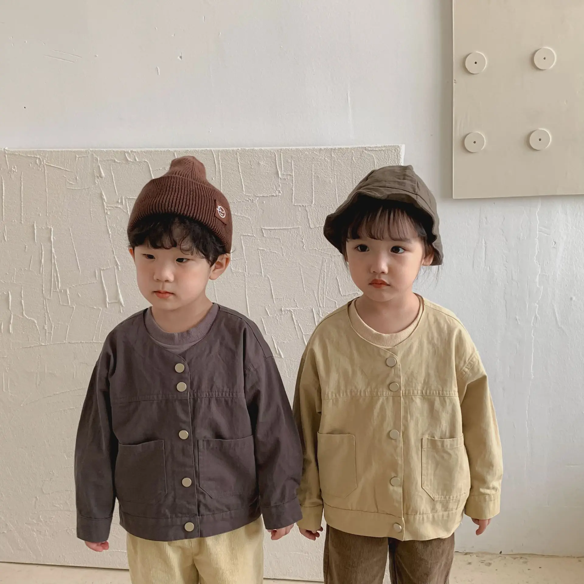 2022 Autumn Winter New Baby Pockets Jacket Girl Toddler Cotton Cardigan Loose Long Sleeve Tops Boy Infant Cool Pure Color Coats
2022 Autumn Winter New Baby Pockets Jacket Girl Toddler Cotton Cardigan Loose Long Sleeve Tops Boy Infant Cool Pure Color Coats