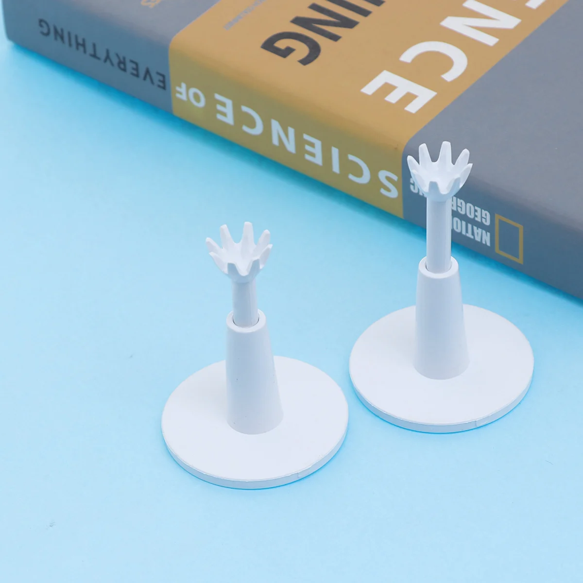 2pcs T205 Tees Adjustable Range Tees White Plastic Practice Tee
2pcs T205 Tees Adjustable Range Tees White Plastic Practice Tee