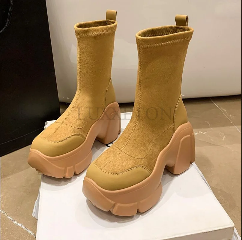 Women Suede Flats Platform Chelsea Ankle Boots Winter New Fashion Thick Goth Casual Ladies Shoes Black Vulcanize Booties Bottes
Women Suede Flats Platform Chelsea Ankle Boots Winter New Fashion Thick Goth Casual Ladies Shoes Black Vulcanize Booties Bottes