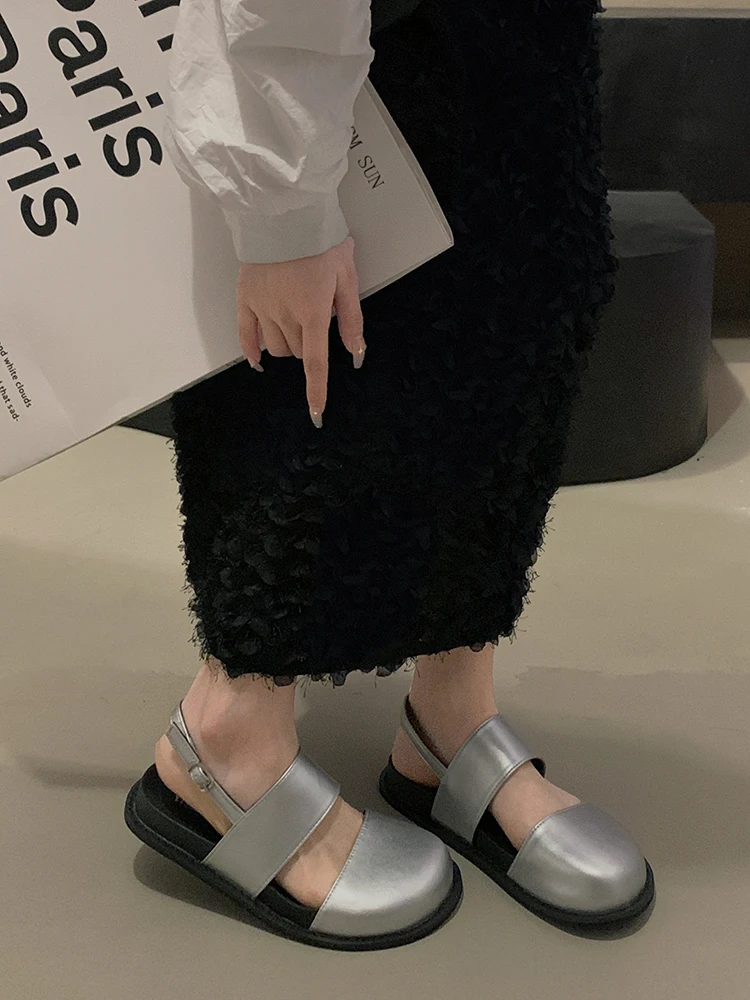 Round Toe Sandals Women's Shoes 2023 Summer New Fashion Retro Low Heel Anti Slip Roman Slippers
Round Toe Sandals Women's Shoes 2023 Summer New Fashion Retro Low Heel Anti Slip Roman Slippers