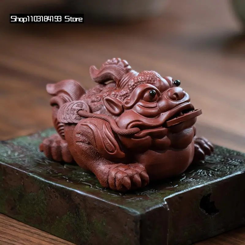 Boutique Handmade Golden Toad Statue Ornaments Yixing Purple Clay Tea Pet Sculpture Crafts Chinese Tea Set Decoration Gifts
Boutique Handmade Golden Toad Statue Ornaments Yixing Purple Clay Tea Pet Sculpture Crafts Chinese Tea Set Decoration Gifts