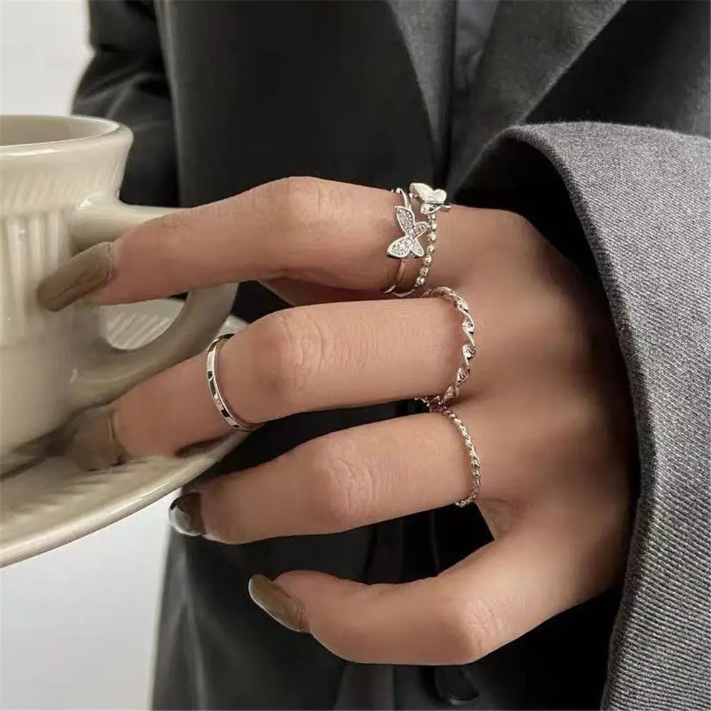 4Pcs/Set Korean Fashion Adjustable Punk Statement Simple Opening Women Rings Set Female Ring Butterfly
4Pcs/Set Korean Fashion Adjustable Punk Statement Simple Opening Women Rings Set Female Ring Butterfly