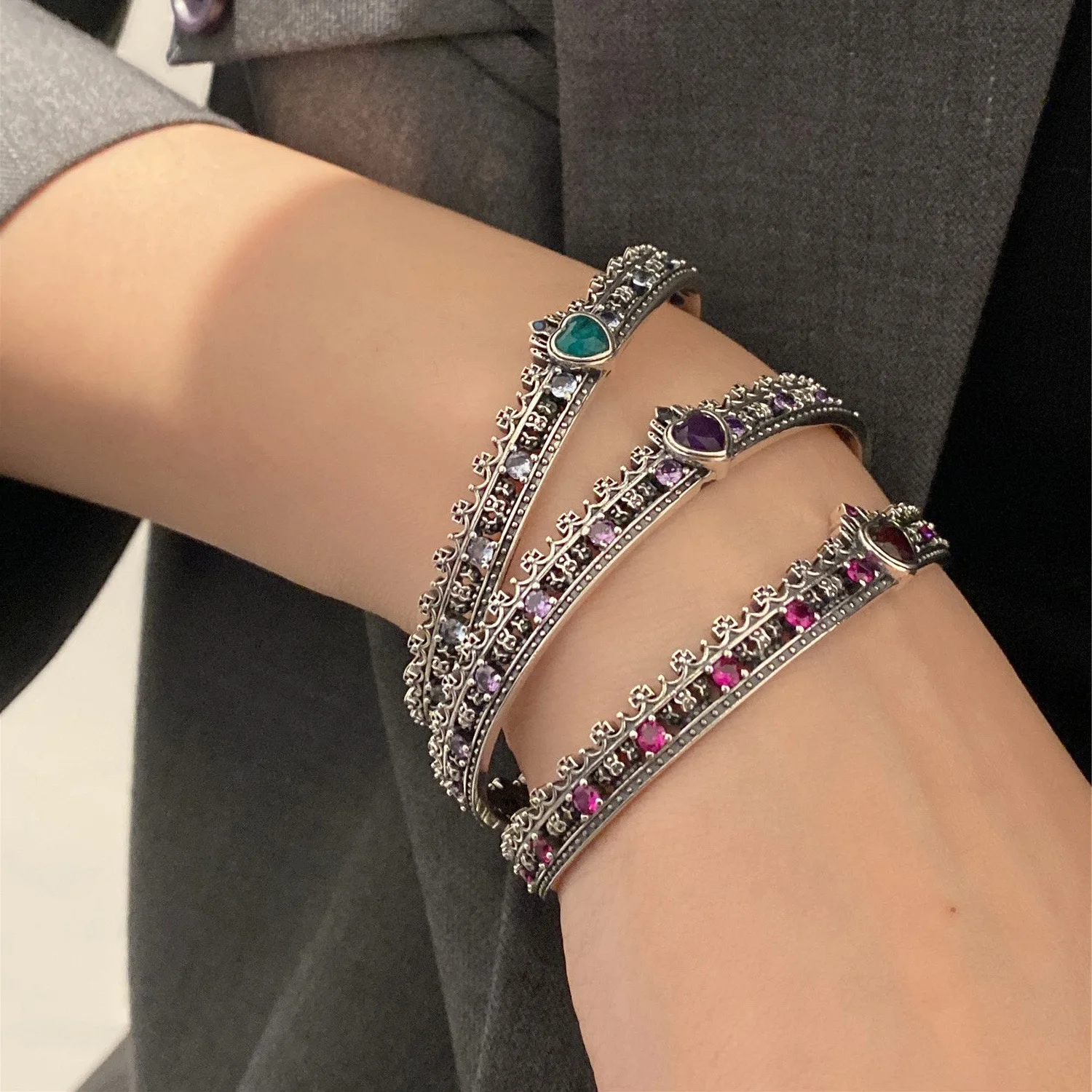 

WEIYUE S925 Sterling Silver Crown Love Woman Bracelet Retro Fashion Wedding Accessories Bracelet Hand Jewelry Gift