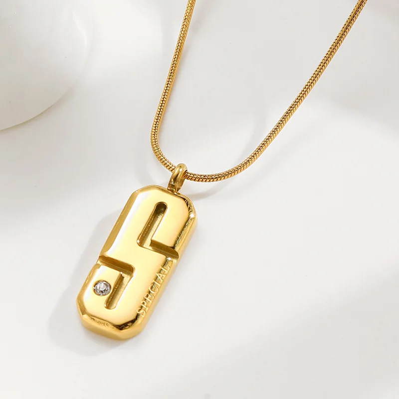 Letter S Pendant With Diamond Pendant Titanium Steel Necklace 14k Gold Plated Fashion Versatile Temperament Item Jewelry Female
Letter S Pendant With Diamond Pendant Titanium Steel Necklace 14k Gold Plated Fashion Versatile Temperament Item Jewelry Female