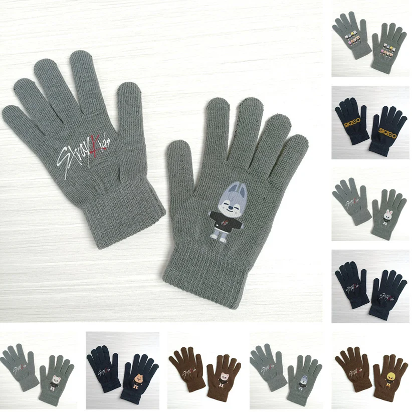 KPOP Stray Kids cartoon new fleece gloves skzoo support personalized warm gloves role-playing gift FOXT-NY fan collection
KPOP Stray Kids cartoon new fleece gloves skzoo support personalized warm gloves role-playing gift FOXT-NY fan collection