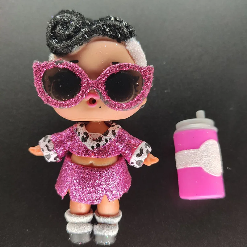 Оригинальная модель, куклы LOL с детской бутылочкой, 1 шт., кукла LOL, подарок для девочек, детский игровой домик, игрушка, подарок на день рождения
Оригинальная модель, куклы LOL с детской бутылочкой, 1 шт., кукла LOL, подарок для девочек, детский игровой домик, игрушка, подарок на день рождения