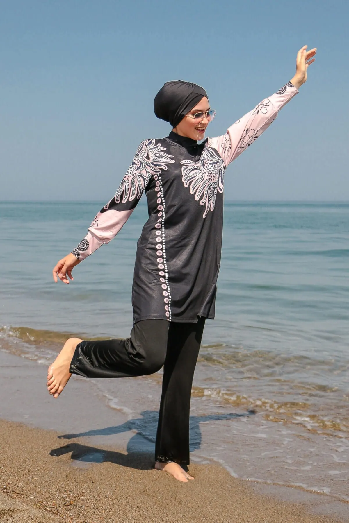 Muslim Burkinis Floral pattern M Black Swimwear fashion fashion Summer Clothing Hijab Sport Swimsuit Islamic Full Cover
Muslim Burkinis Floral pattern M Black Swimwear fashion fashion Summer Clothing Hijab Sport Swimsuit Islamic Full Cover