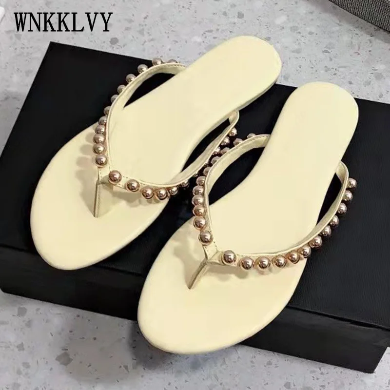 Summer Genuine Leather Slippers Women's Shoes Solid Color Fashion Flat Slippers Metal Decorate Pinch Toe Flip Flops Beach Shoes
Summer Genuine Leather Slippers Women's Shoes Solid Color Fashion Flat Slippers Metal Decorate Pinch Toe Flip Flops Beach Shoes
