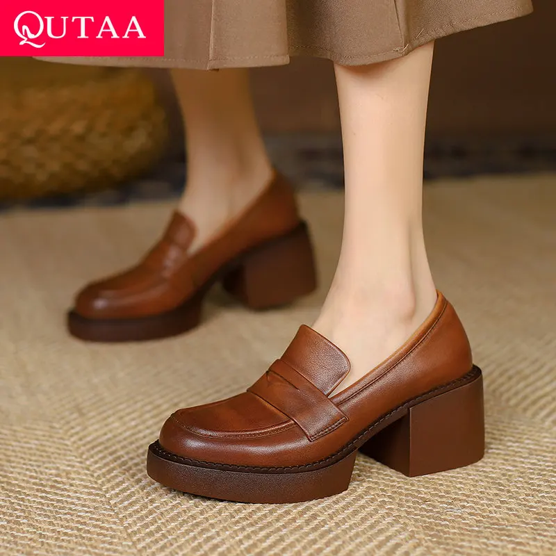 QUTAA 2022 Spring Summer Square High Heels High Quality Genuine Leather Female Pumps Round Toe Concise Women Shoes Size 34-39
QUTAA 2022 Spring Summer Square High Heels High Quality Genuine Leather Female Pumps Round Toe Concise Women Shoes Size 34-39