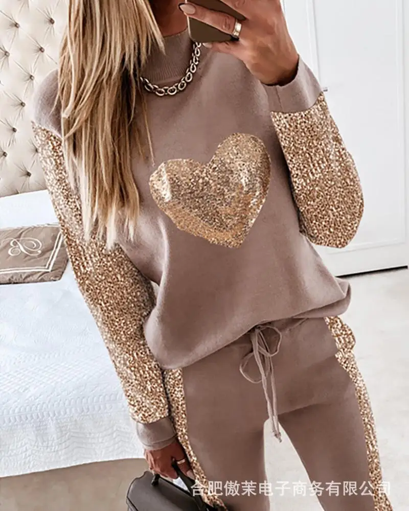 2022 Autumn New Women's Khaki Love Sequin Casual Suit Fashion Casual Long Pants Sports Lady Two Piece Set Women Outfits Party
2022 Autumn New Women's Khaki Love Sequin Casual Suit Fashion Casual Long Pants Sports Lady Two Piece Set Women Outfits Party
