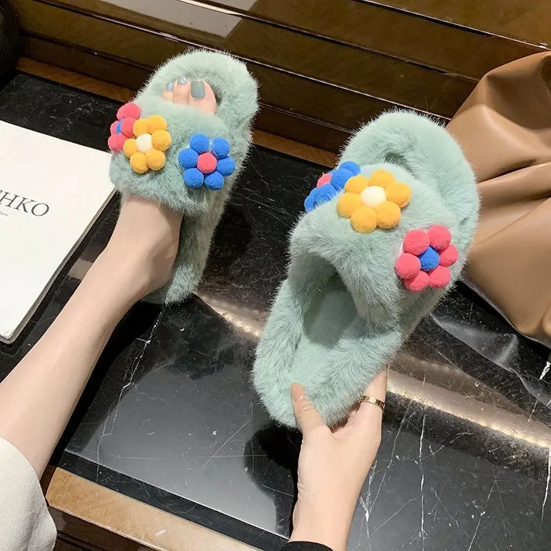 Новинка 2022, дизайнерские пушистые тапочки для дома для девочек, женская обувь из искусственного меха, женские шлепанцы 
Новинка 2022, дизайнерские пушистые тапочки для дома для девочек, женская обувь из искусственного меха, женские шлепанцы