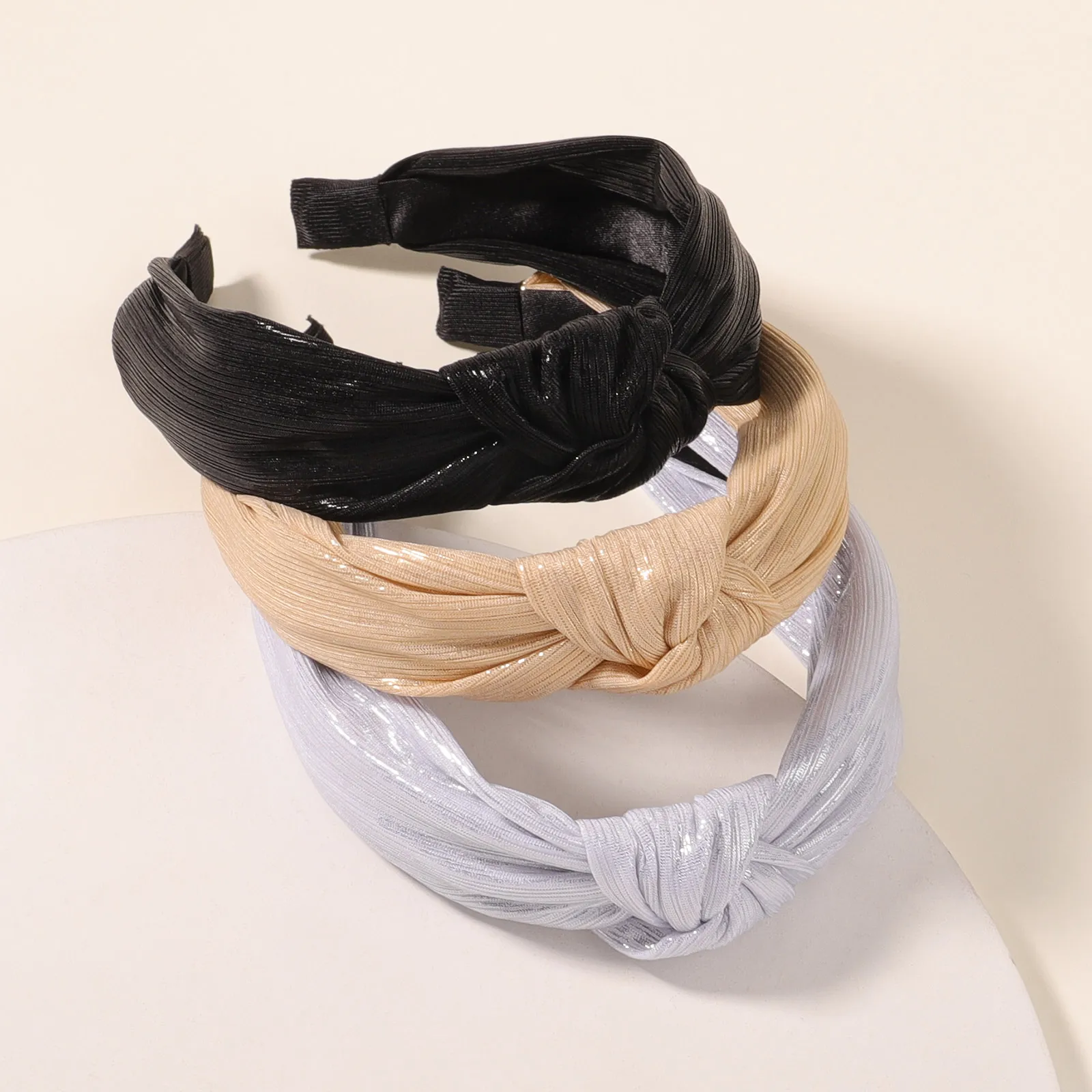 Korean Fashion Headbands Women Headdress Hair Band Hoop Designer Hairband Girls Hair Bow Accessories Headwear Scrunchie Tiara
Korean Fashion Headbands Women Headdress Hair Band Hoop Designer Hairband Girls Hair Bow Accessories Headwear Scrunchie Tiara