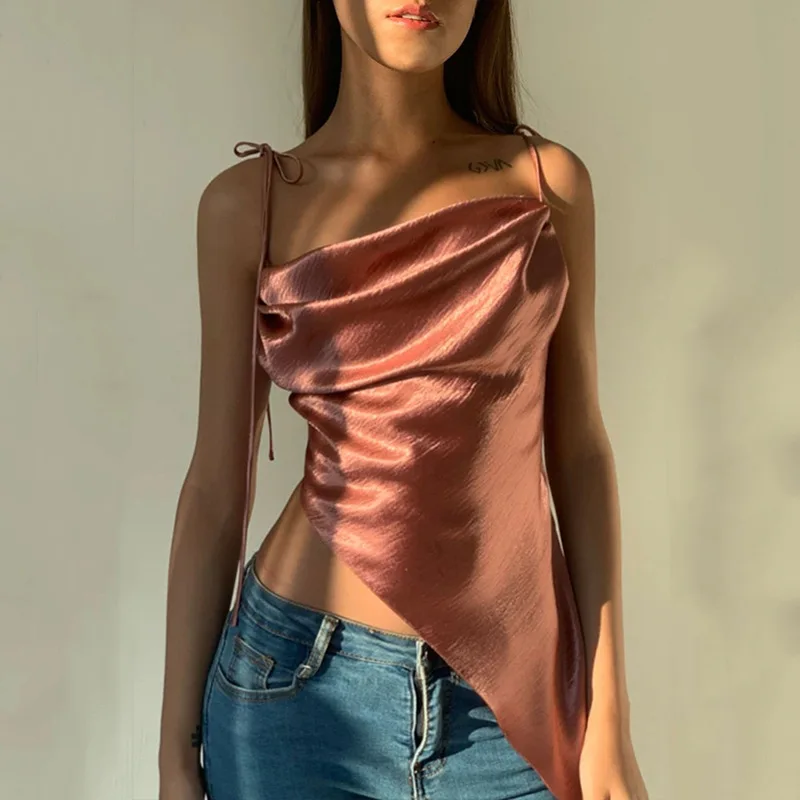 Summer Women Sexy y2k Crop Top Solid Color Satin Cowl Neck Irregular Backless Bandage Tank Top Girls Beach Party Outfits
Summer Women Sexy y2k Crop Top Solid Color Satin Cowl Neck Irregular Backless Bandage Tank Top Girls Beach Party Outfits