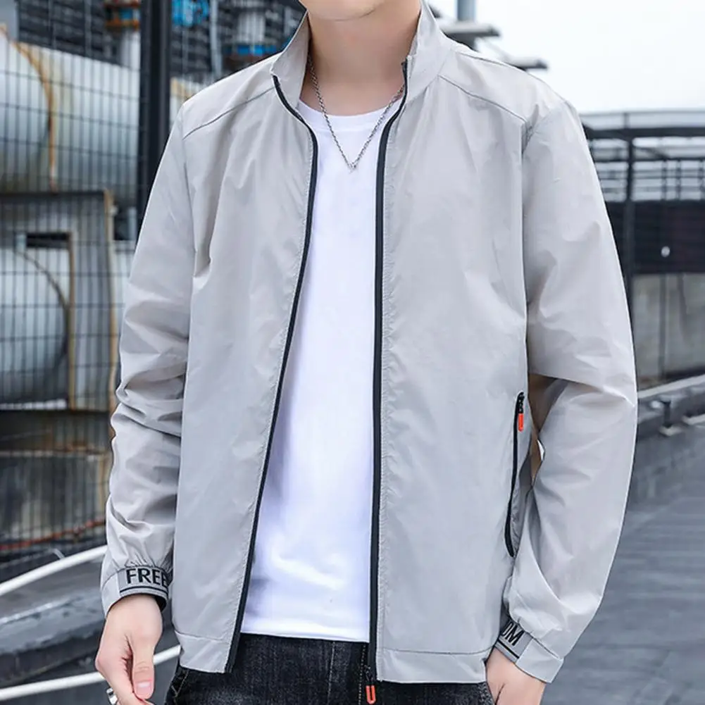 Stylish Men Sunscreen Coat Thin Sun Protection Jacket Long Sleeve Loose Fishing Camping Sunscreen Jacket Sunshade
Stylish Men Sunscreen Coat Thin Sun Protection Jacket Long Sleeve Loose Fishing Camping Sunscreen Jacket Sunshade
