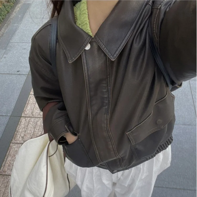 2023 New Korean Dongdaemun Vintage Distressed Oversized Lapel Zip Up Jacket Leather Coat
2023 New Korean Dongdaemun Vintage Distressed Oversized Lapel Zip Up Jacket Leather Coat