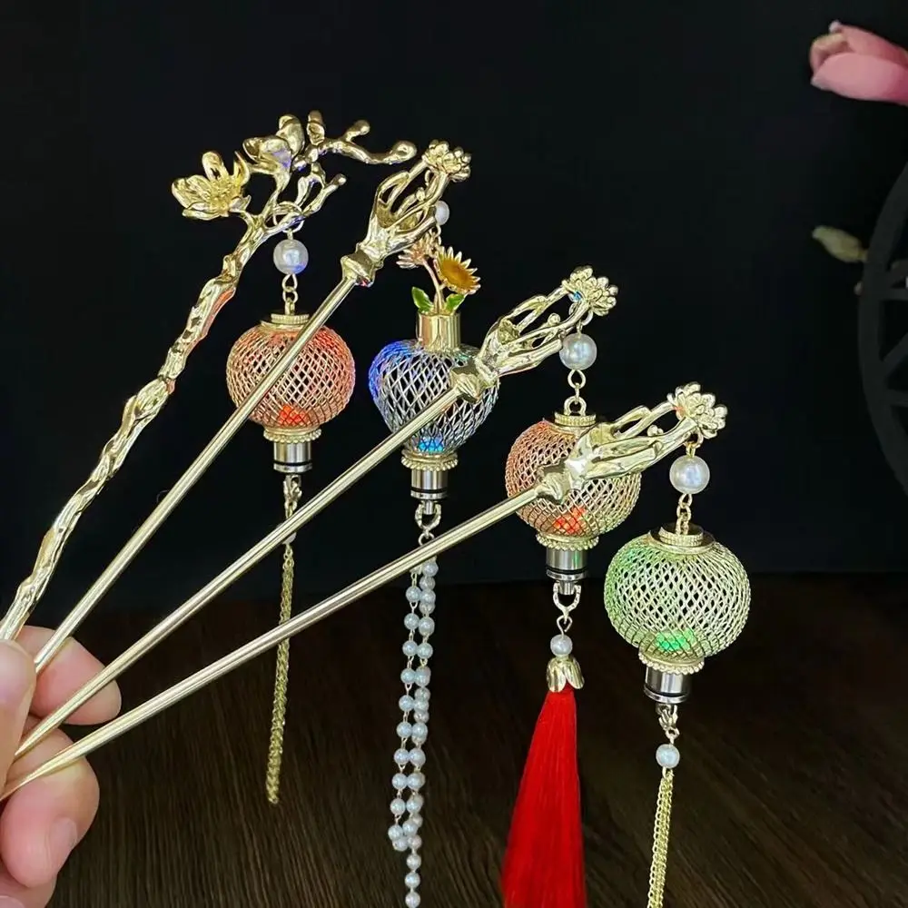 Luminescent Glowing Lantern Hairpin Chinese Style Flower Lantern Tassel Hair Stick Hair Sticks for Buns Alloy
Luminescent Glowing Lantern Hairpin Chinese Style Flower Lantern Tassel Hair Stick Hair Sticks for Buns Alloy