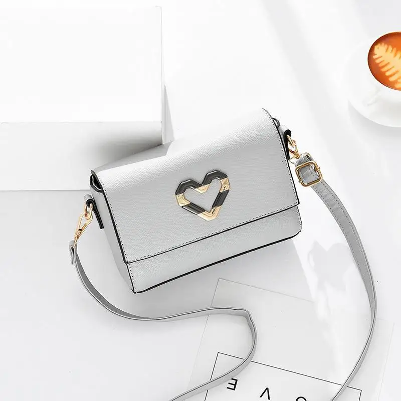 New Messenger Bag Women'S Trendy Korean Version All-Match Fashion Single Shoulder Small Square Bag
New Messenger Bag Women'S Trendy Korean Version All-Match Fashion Single Shoulder Small Square Bag