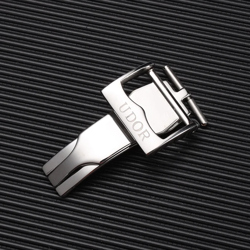 High Quality 18mm Folding Watch Clasp for Tudor Black Bay 316L Stainless Steel Silver Buckle Rubber/Silicone Watchband Accessory
High Quality 18mm Folding Watch Clasp for Tudor Black Bay 316L Stainless Steel Silver Buckle Rubber/Silicone Watchband Accessory