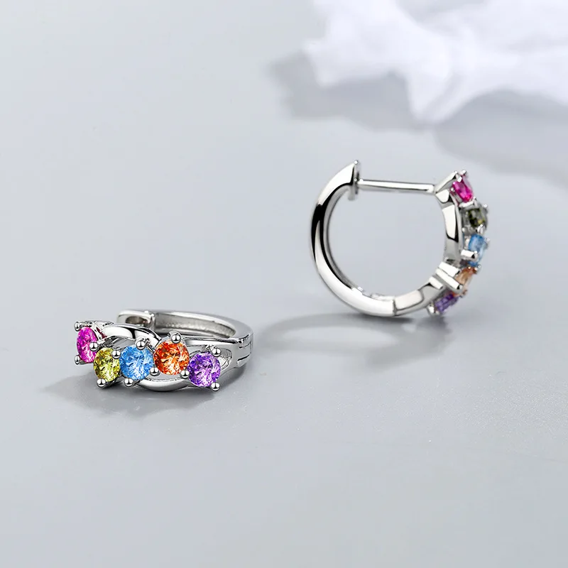 Colorful zircon ear ring against color everything row drill ear buckle female niche design exquisite luxury earrings earrings 
Colorful zircon ear ring against color everything row drill ear buckle female niche design exquisite luxury earrings earrings
